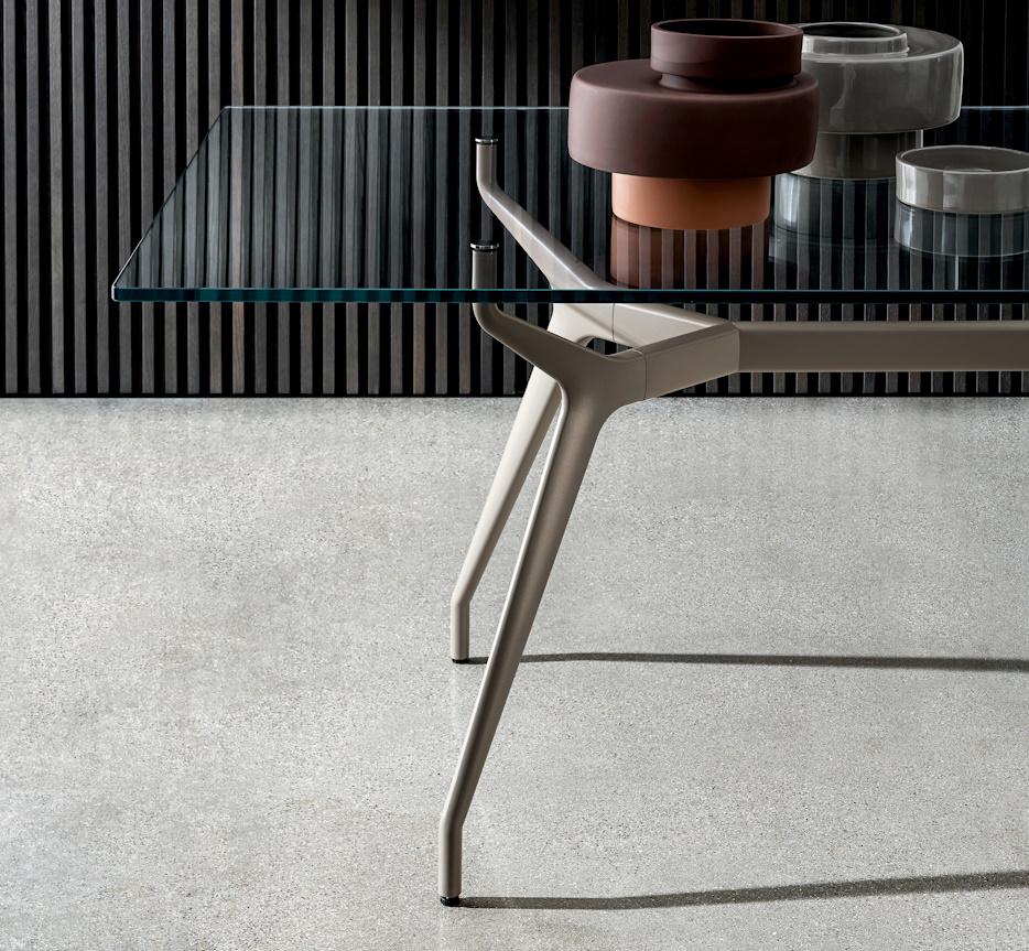 Sovet Italia Arkos Dining Table