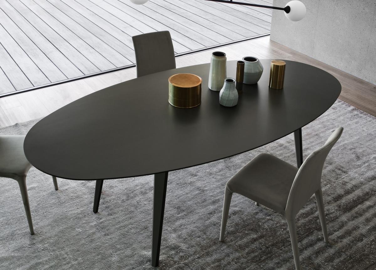 Novamobili Argos Oval Dining Table - Now Discontinued