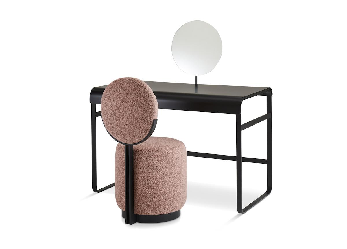 Saba Beauty Armchair