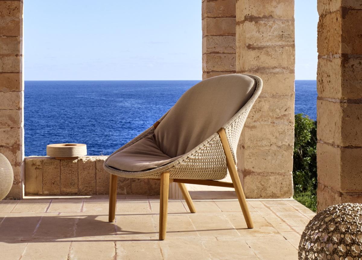 High seat outdoor on sale chaise lounge