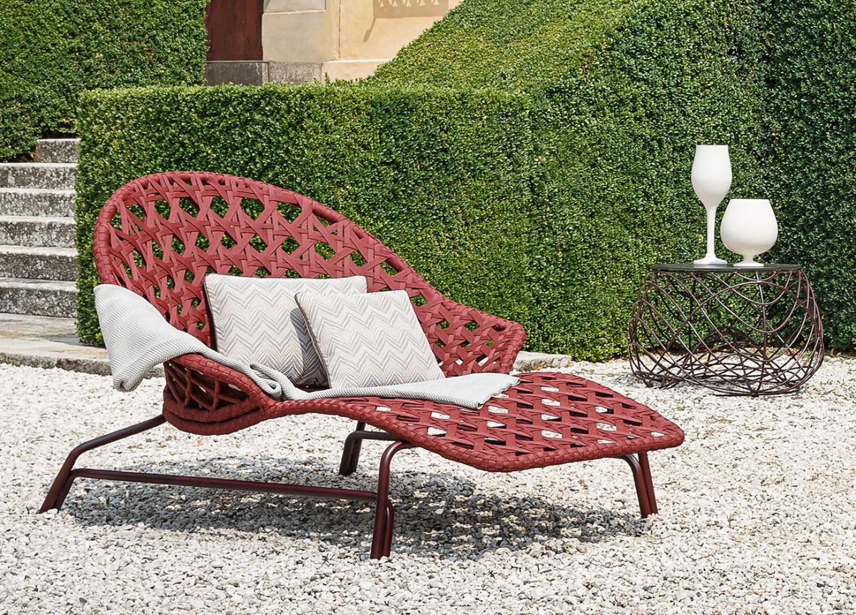 Alaia reclining sun lounger with online cushion