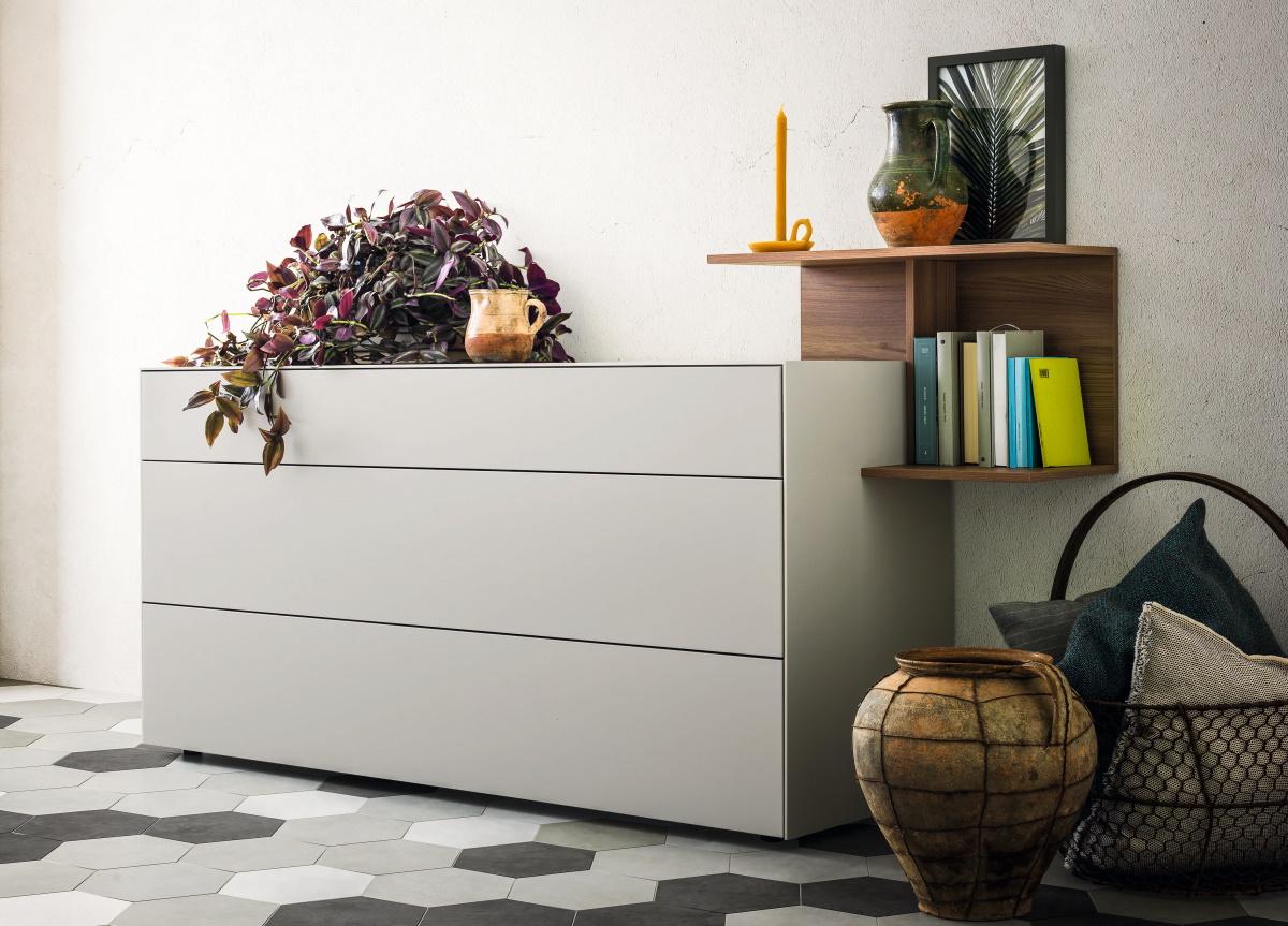 150cm chest store of drawers