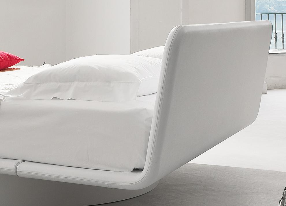 Bonaldo Giotto Bed - Now Discontinued