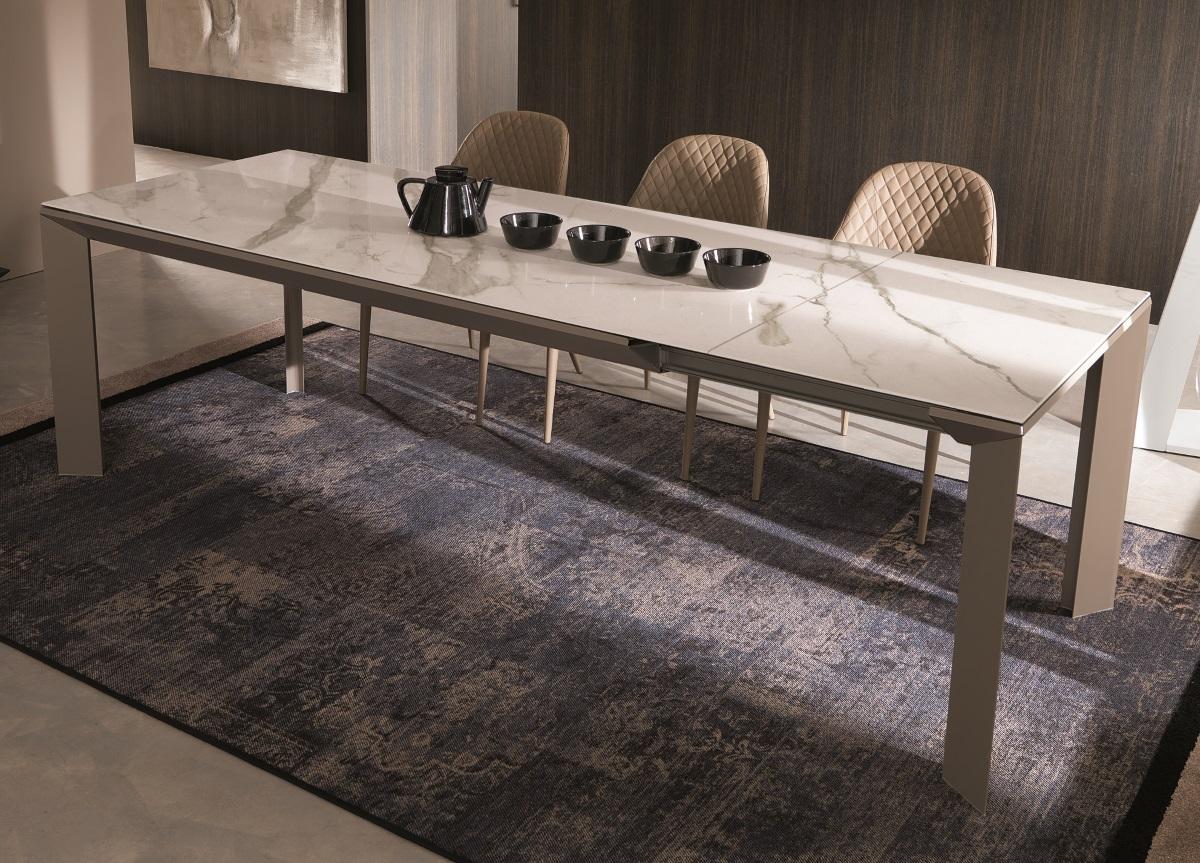 Ozzio Metro Extending Dining Table