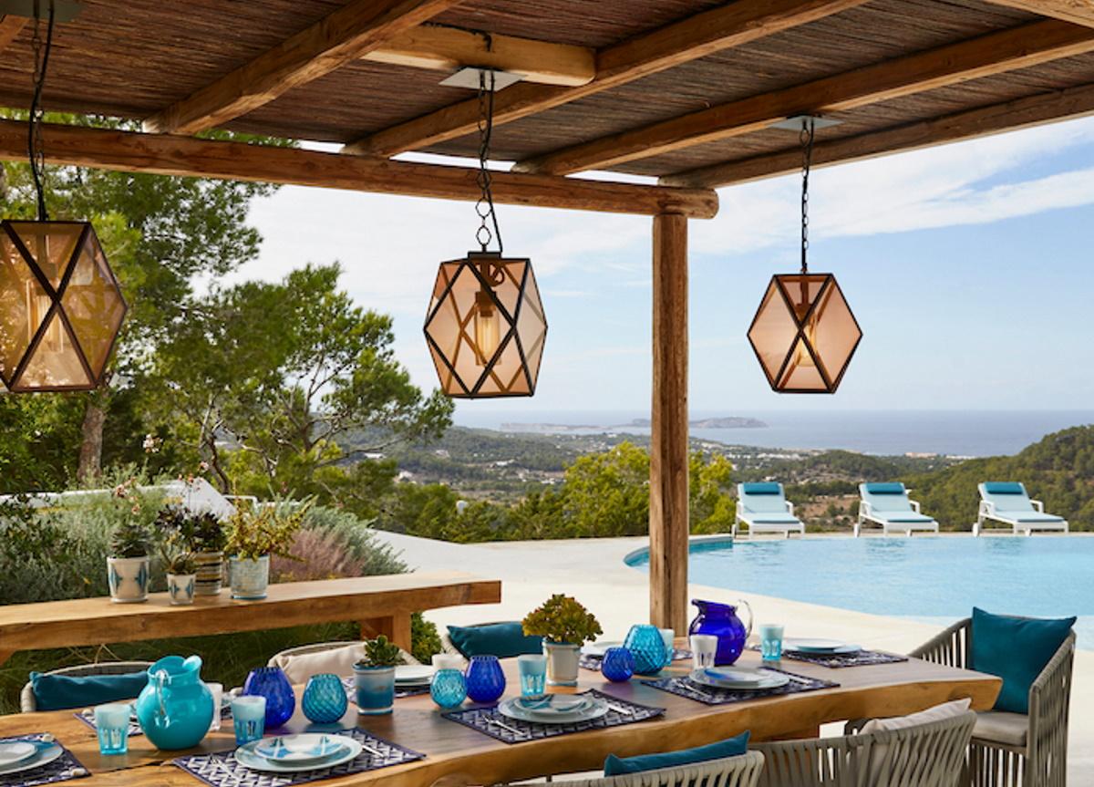 Outdoor pendant deals light