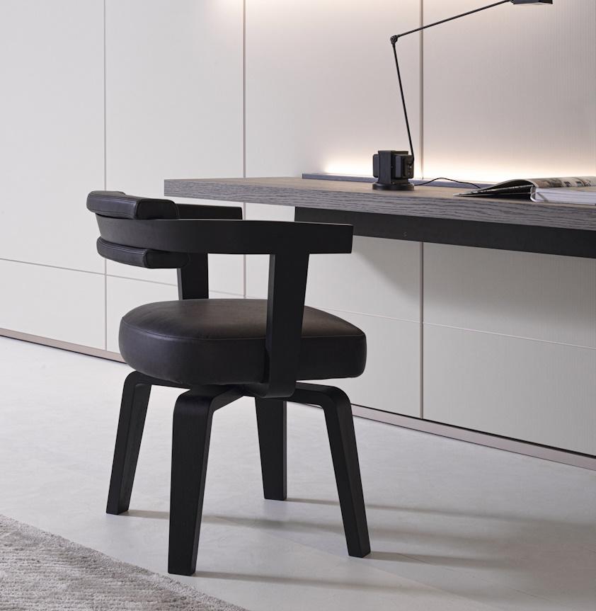 Molteni Porta Volta Low Chair