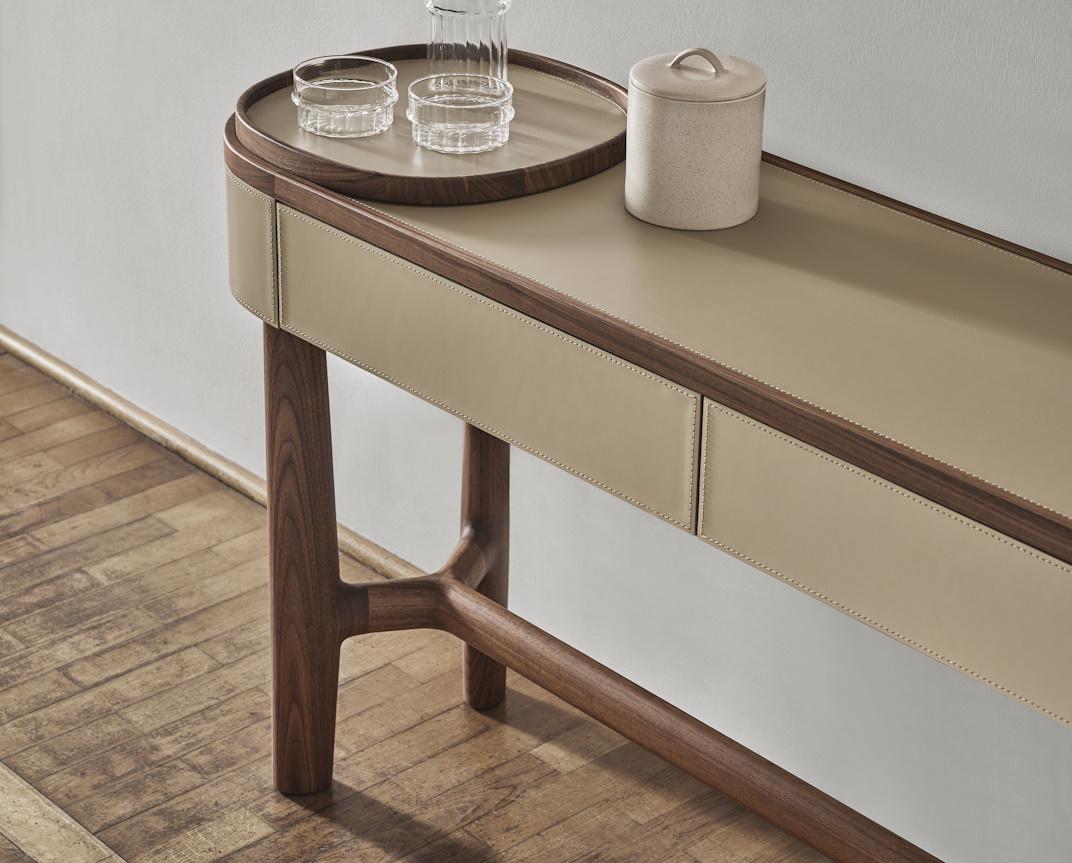 Porada Rami Console Table