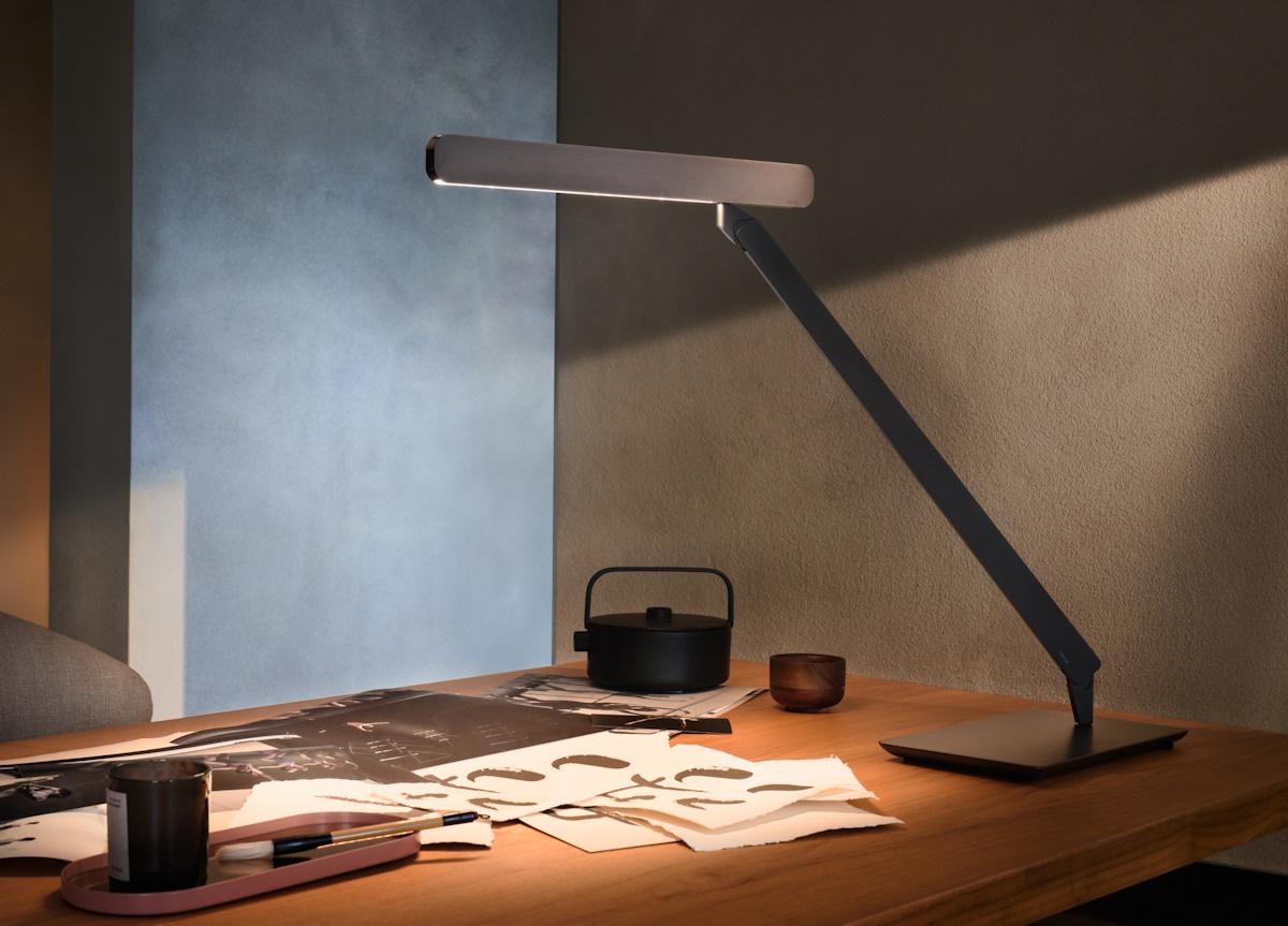 Occhio Taglio Tavolo Table Lamp