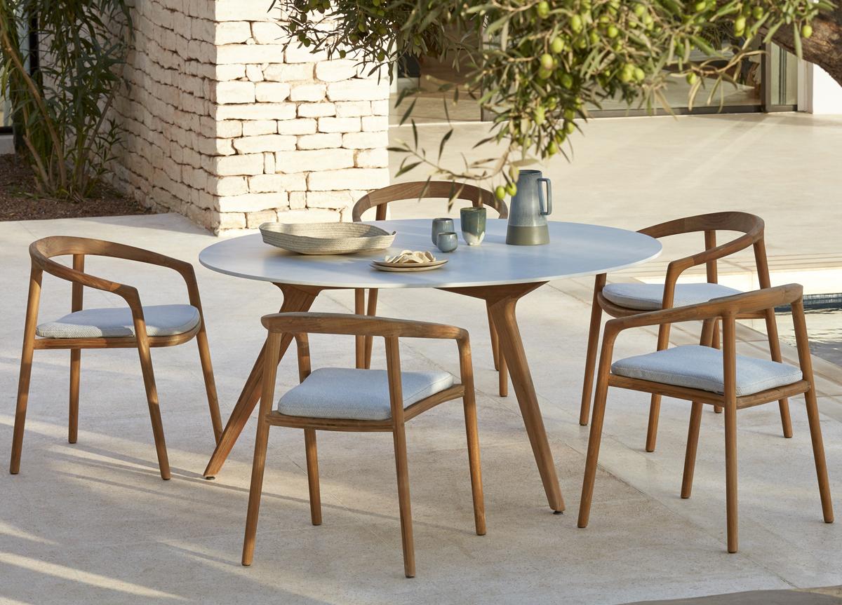 Manutti Torsa Round Garden Table