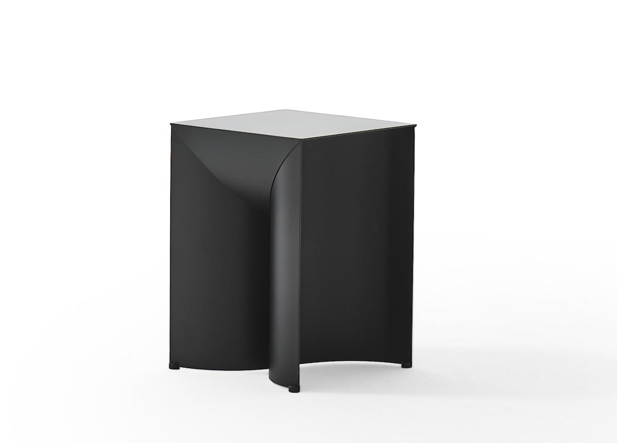 Mogg Uccio Stool