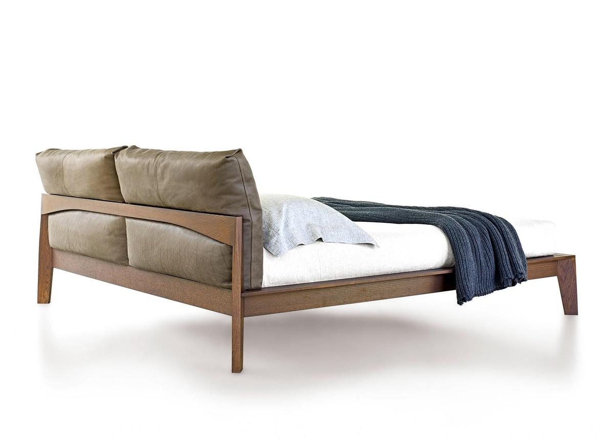 Molteni Wish Bed