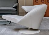 Leolux Parabolica Armchair