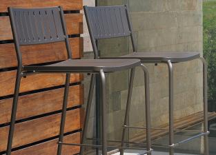 Emu Bridge Garden Bar Stool