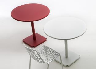 Crux Garden Table