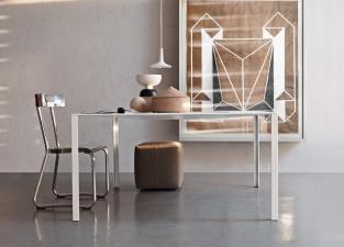 Molteni LessLess Dining Table