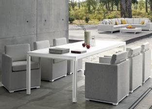 Manutti Luna Extending Garden Table