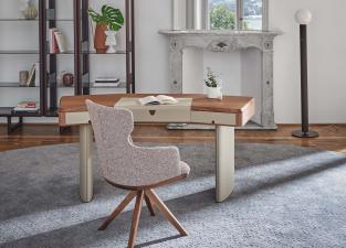 Porada Moty Writing Desk