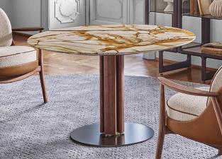 Porada Quadrifoglio Small Round Dining Table in Marble