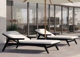 Manutti Sunrise Sun Lounger in Teak & Textile