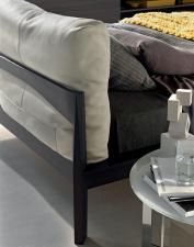 Molteni Wish Bed