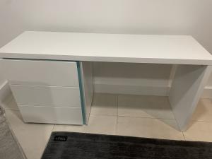 Grandola Desk - Ex- display, CLEARANCE